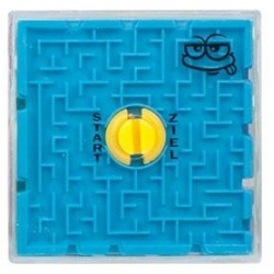 jeu labyrinthe 3D vert pour enfant petits monstres rigolos