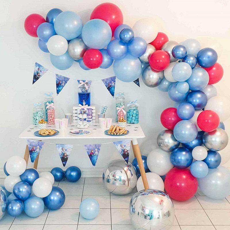 Kit arche de ballons organiques modèle reine des neiges Elsa