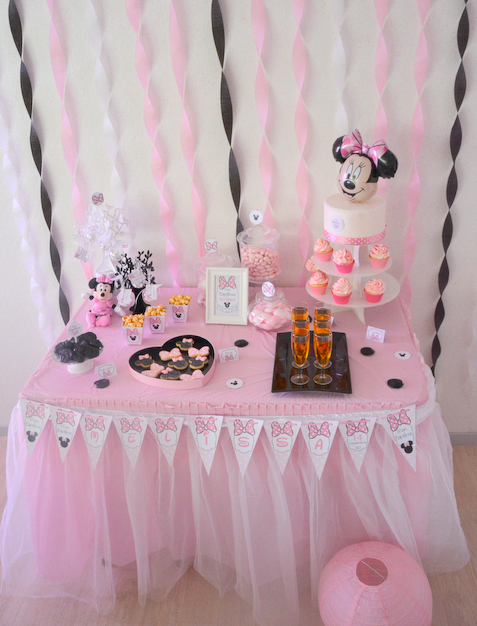 Bapteme Theme Minnie Rose Et Noir