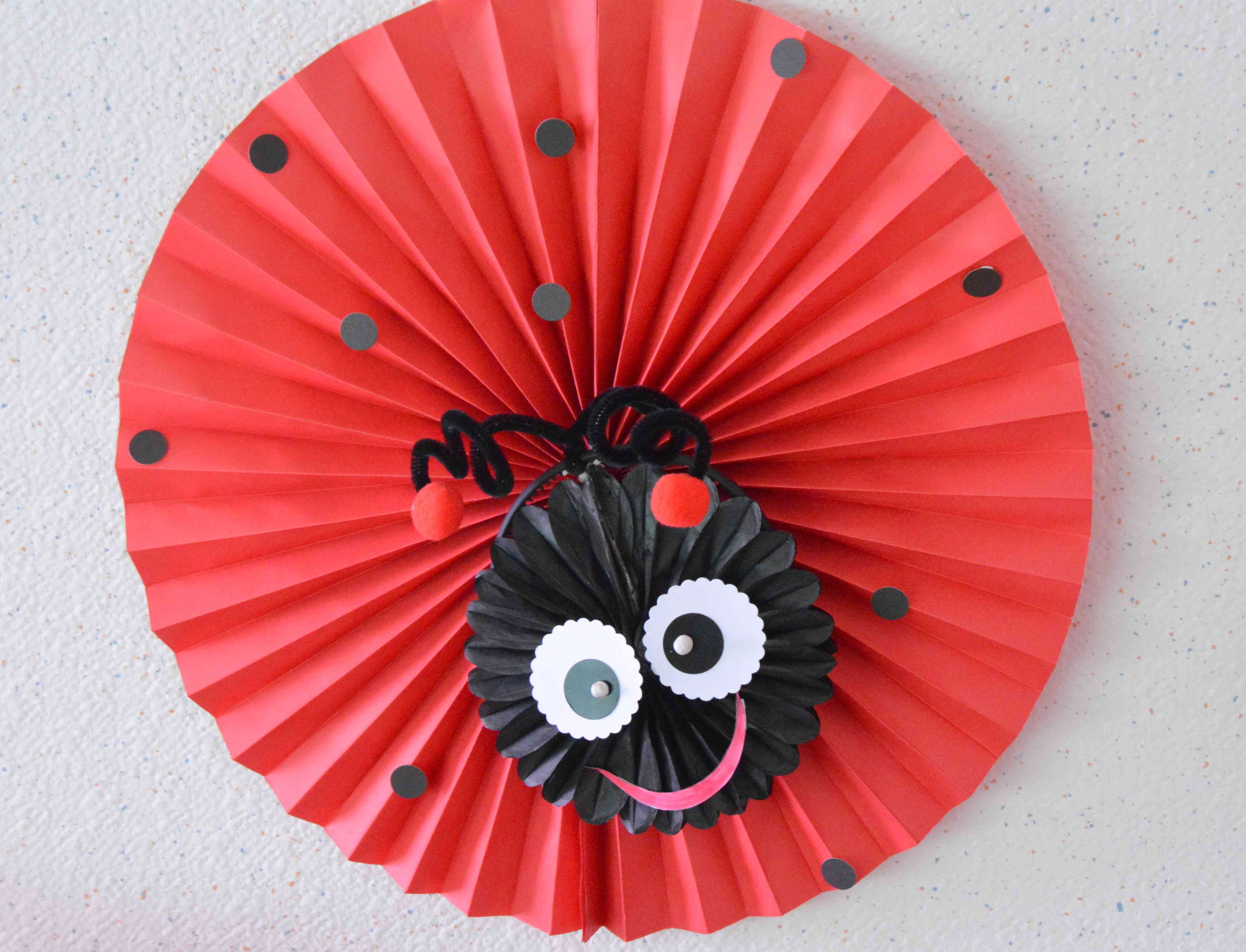 Anniversaire Decoration Theme Coccinelle Petite Fille Deux Ans Rouge Et Noir Anniversaire Decoration Theme Coccinelle Petite Fille Deux Ans Rouge Et Noir