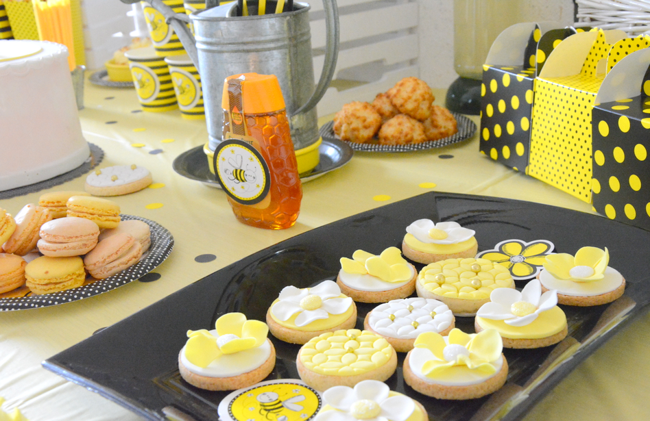 Premier Anniversaire Theme Abeilles Pour Les Enfants