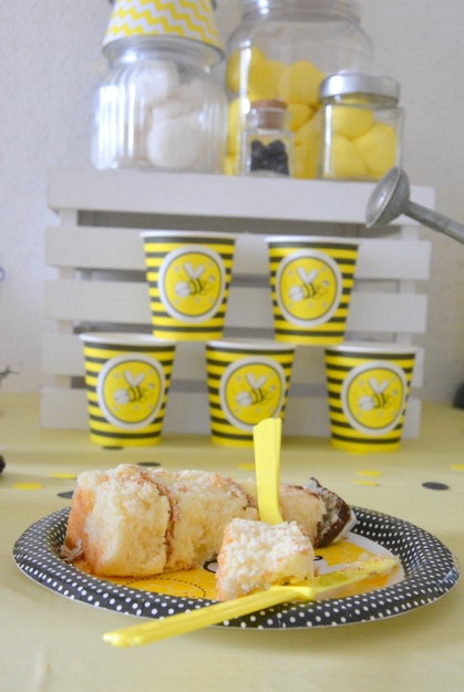 Premier Anniversaire Theme Abeilles Pour Les Enfants Premier Anniversaire Theme Abeilles Pour Les Enfants