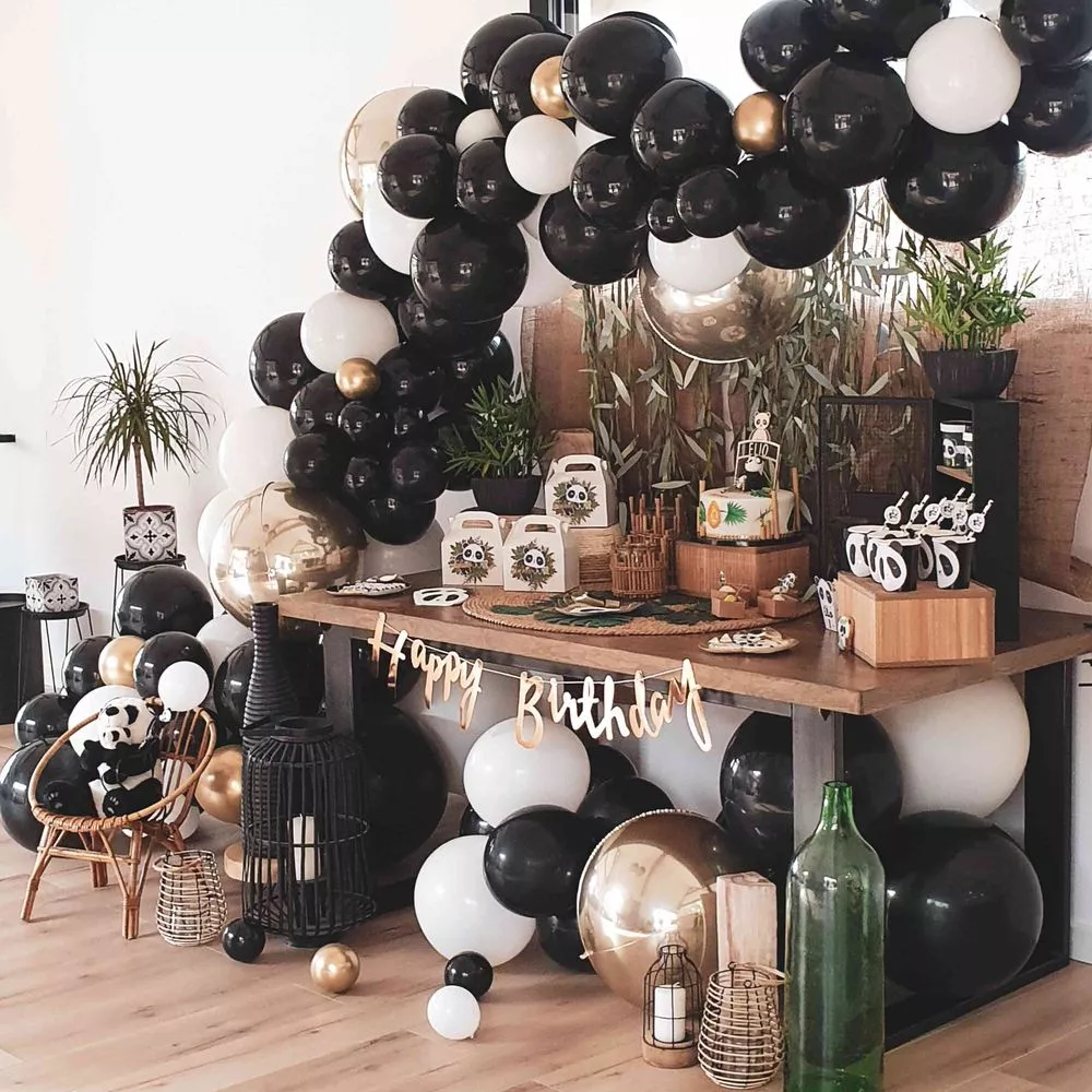 Premier Anniversaire Theme Panda Jungle Chic
