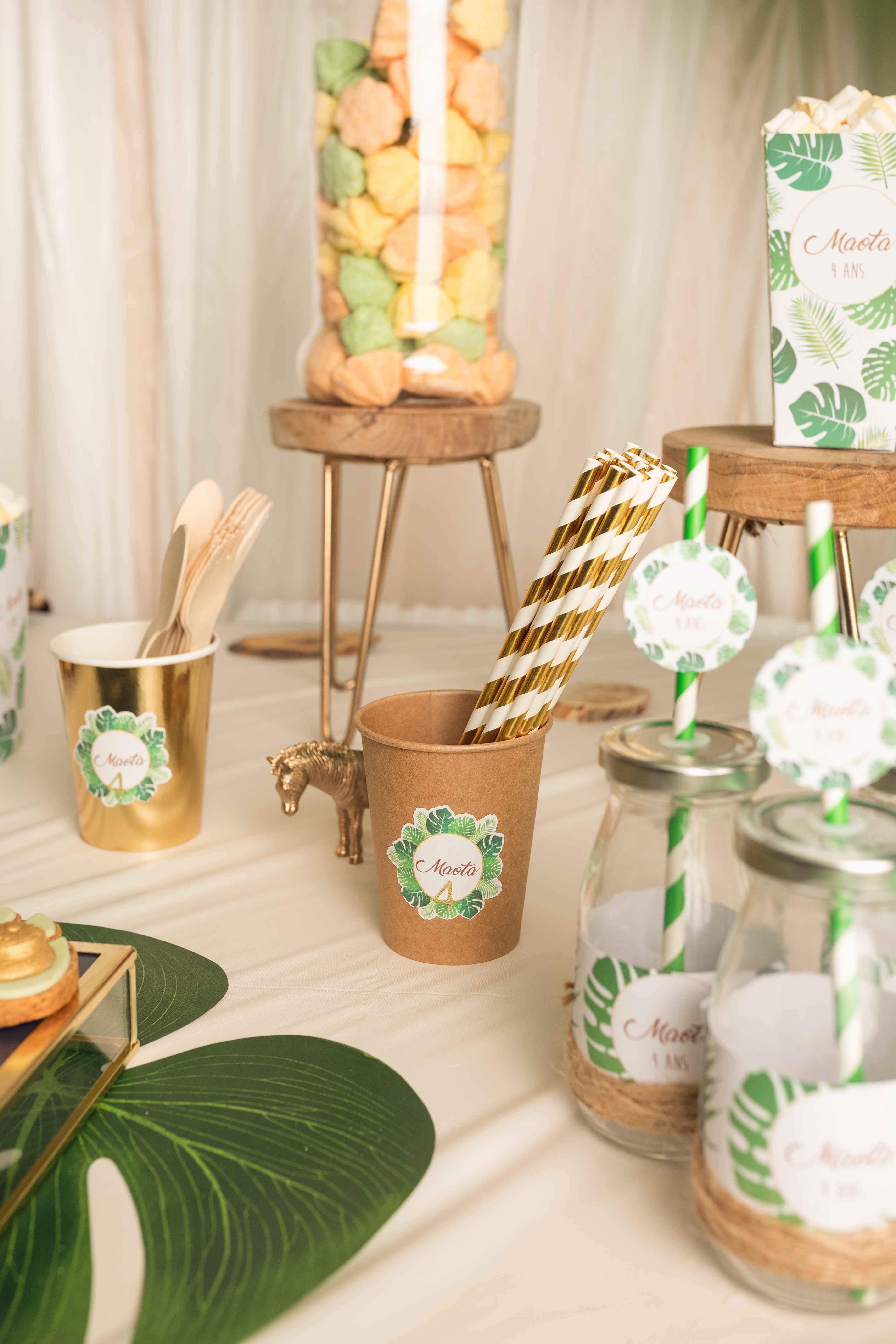 Anniversaire Theme Jungle Safari 4 Ans Vert Dore Chic Sweet Tablez