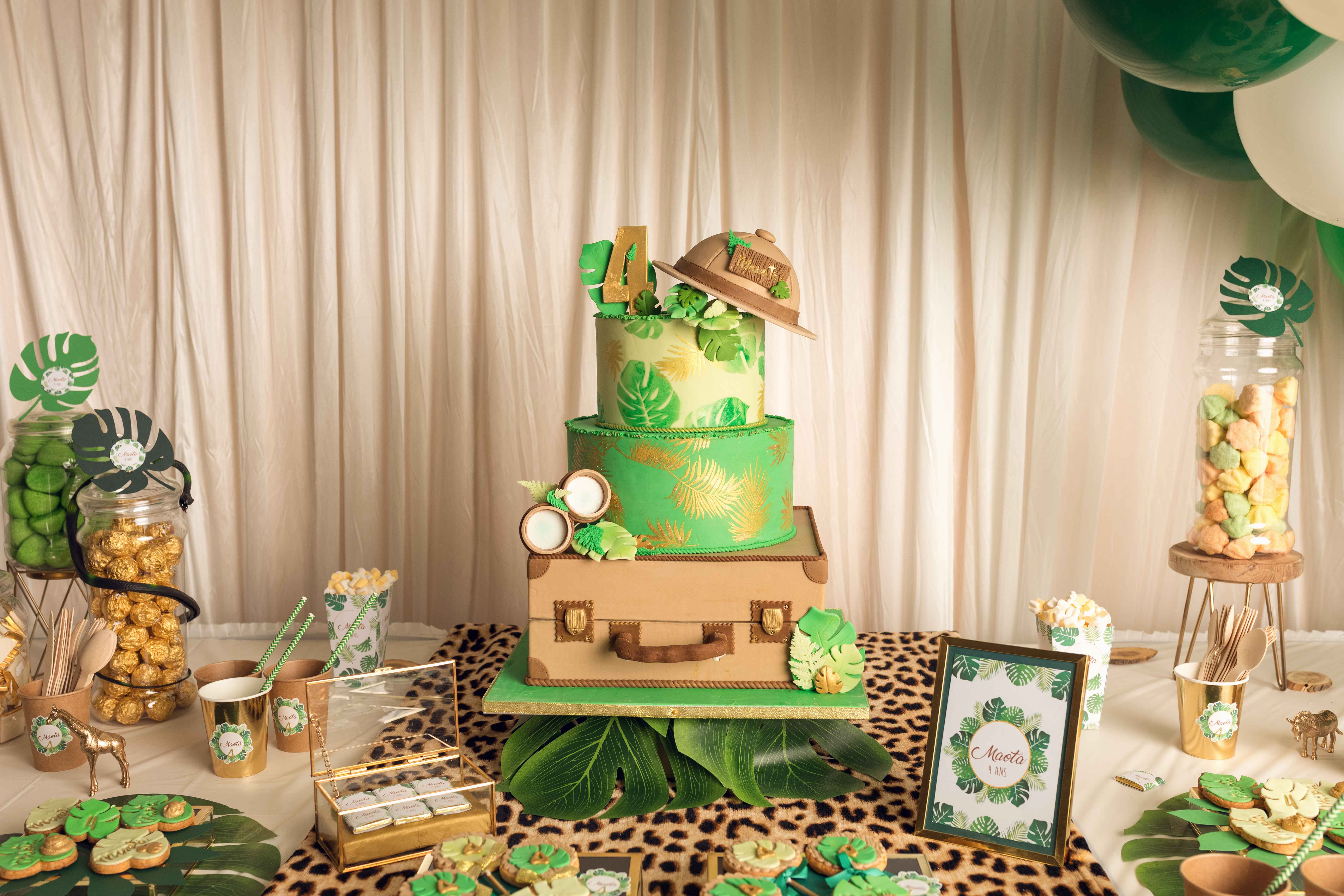 Anniversaire Theme Jungle Safari 4 Ans Vert Dore Chic Sweet Tablez