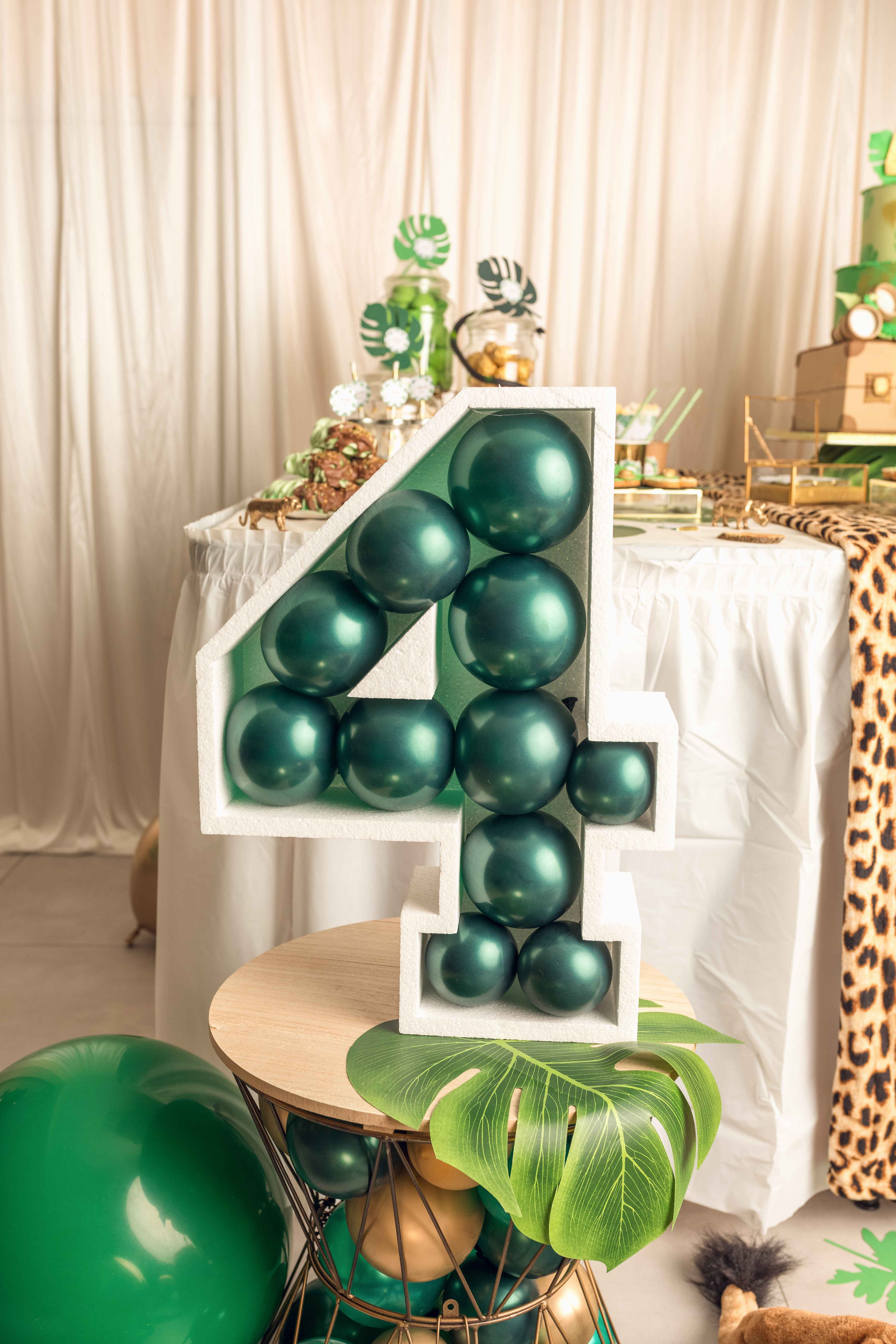Anniversaire Theme Jungle Safari 4 Ans Vert Dore Chic Sweet Tablez