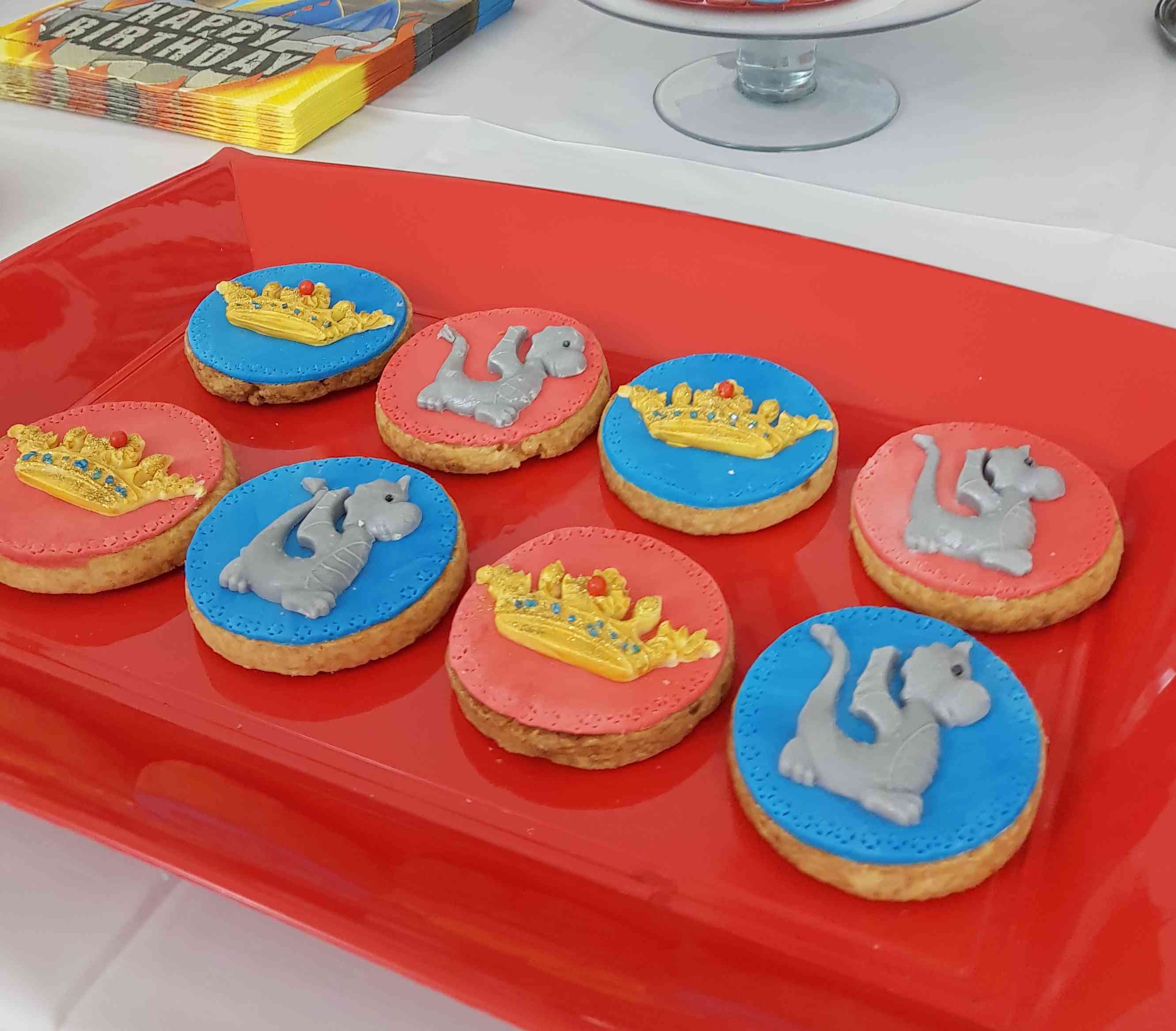 Anniversaire Theme Dragons Et Chevaliers Anniversaire Theme Dragons Et Chevaliers