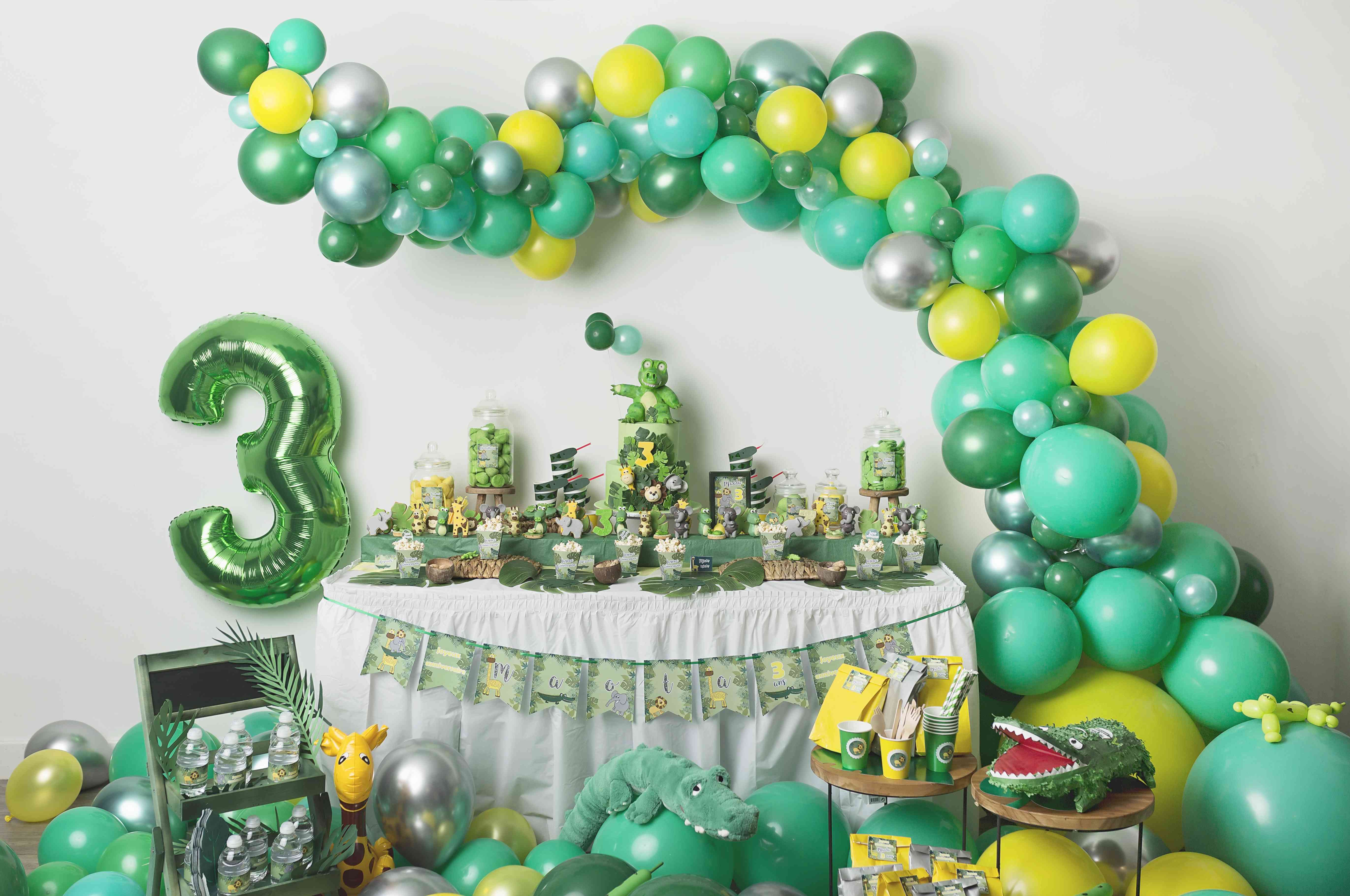 comment réaliser une grappe décoration de ballons organiques en latex