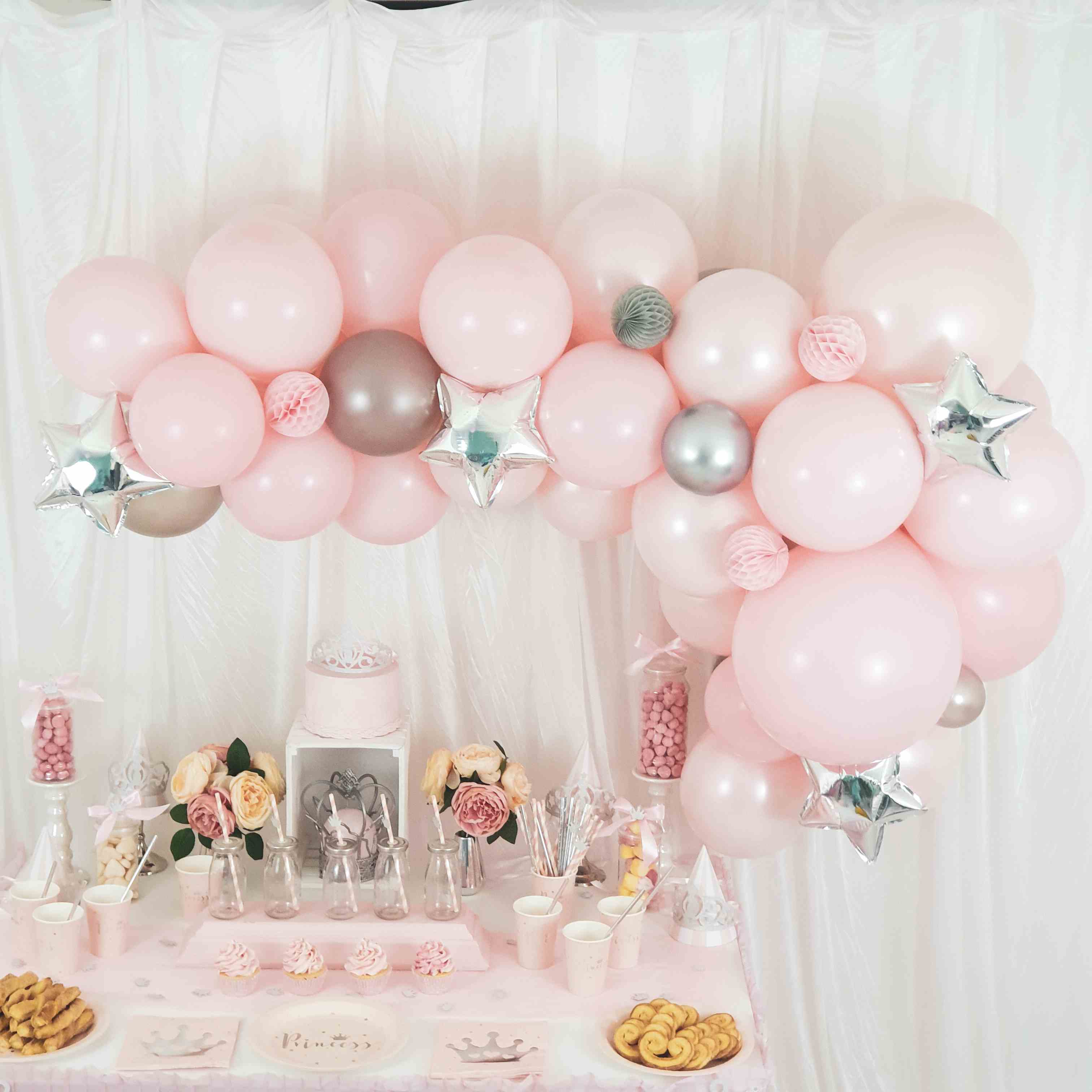 decoration anniversaire ballons roses princesse