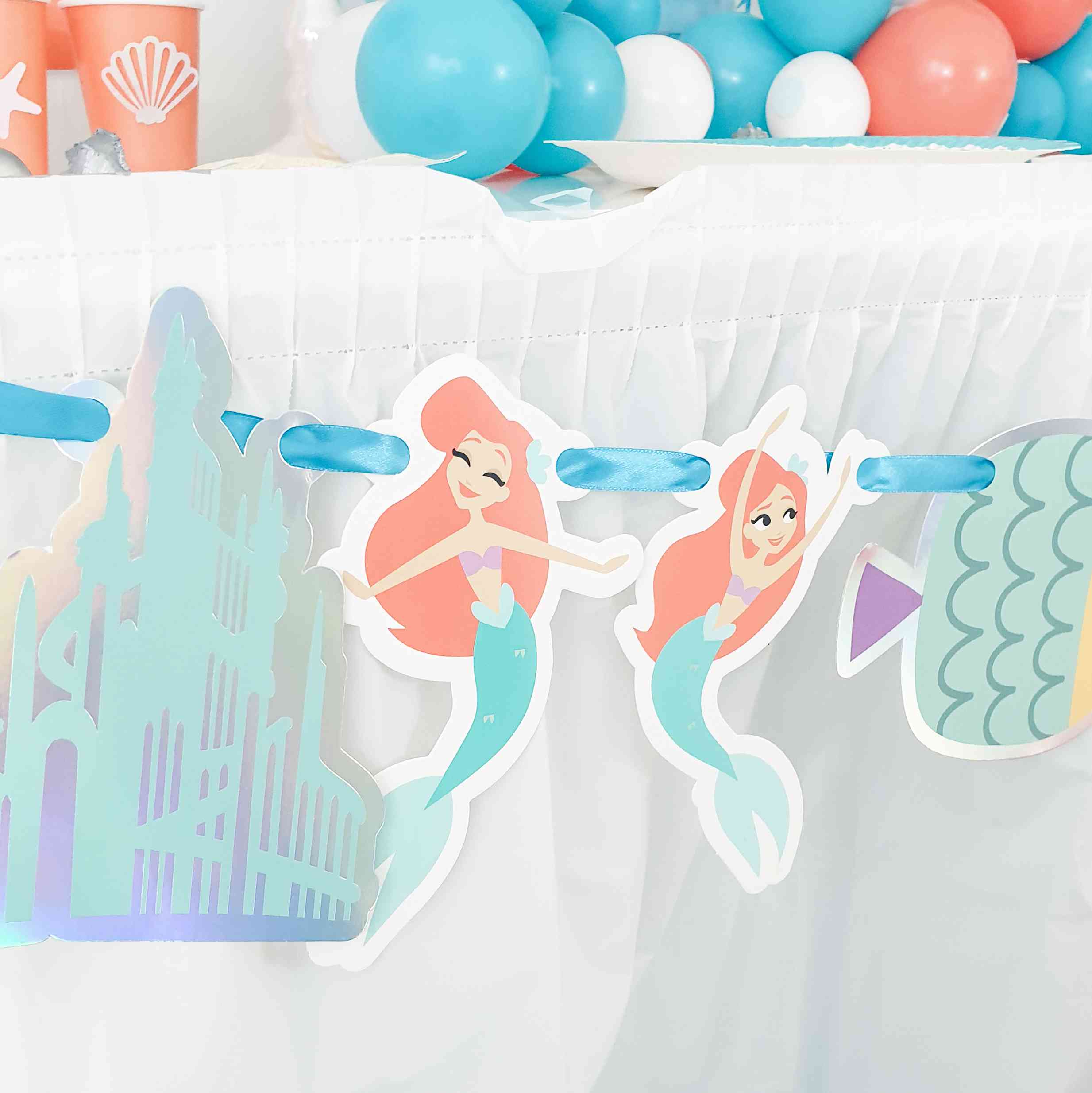 Anniversaire Pour Enfant Theme Petite Sirene Ariel De Disney Bleu Et Corail Anniversaire Pour Enfant Theme Petite Sirene Ariel De Disney Bleu Et Corail