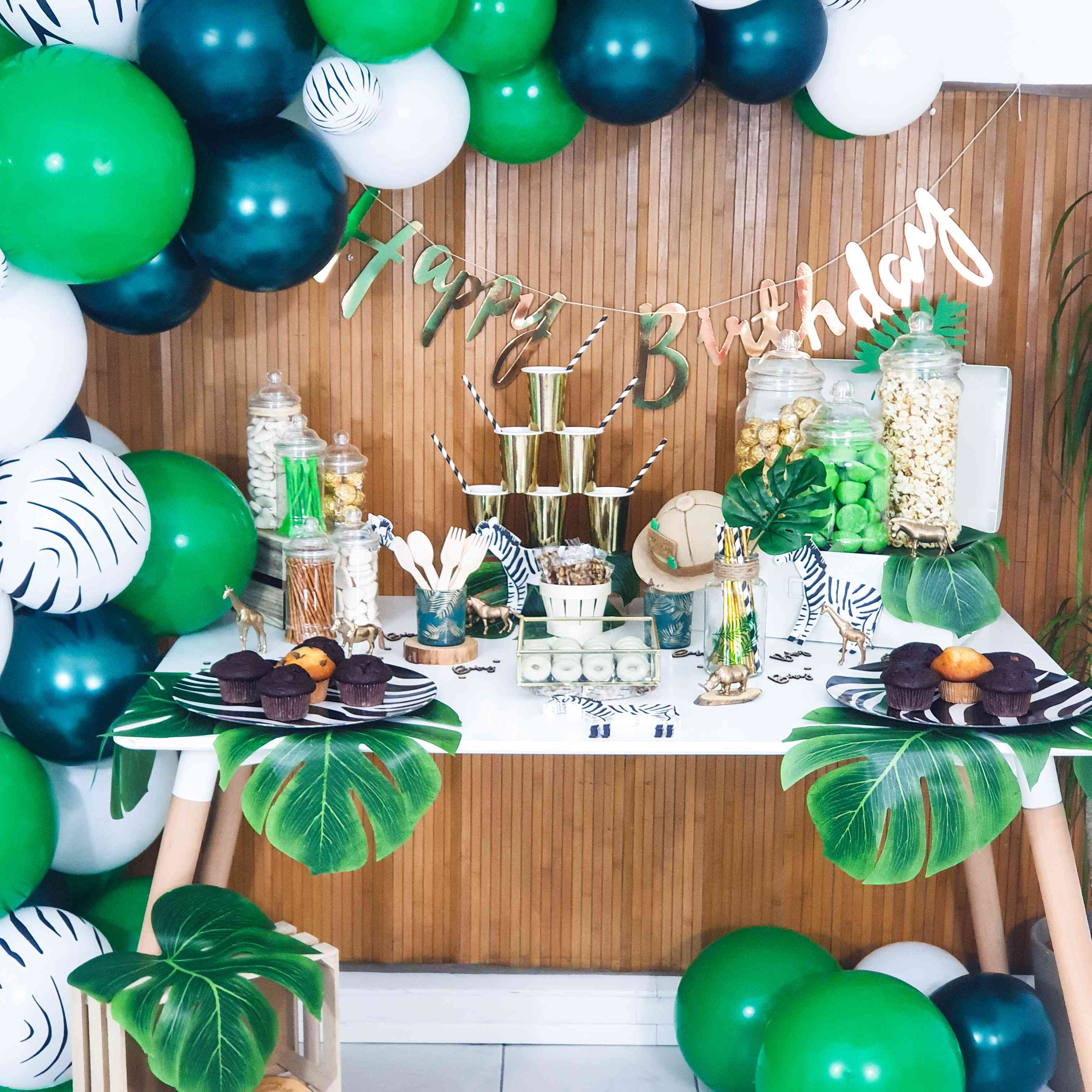 Nouveau non déballéDecoration Anniversaire 3 an, Ballon Anniversaire 3 an,  Jungle Decoration Anniversaire Fille Garcon avec Deco Anniversaire 3 an,  kit anniversaire fille pour Jungle Safari Anniversaire jungle fille