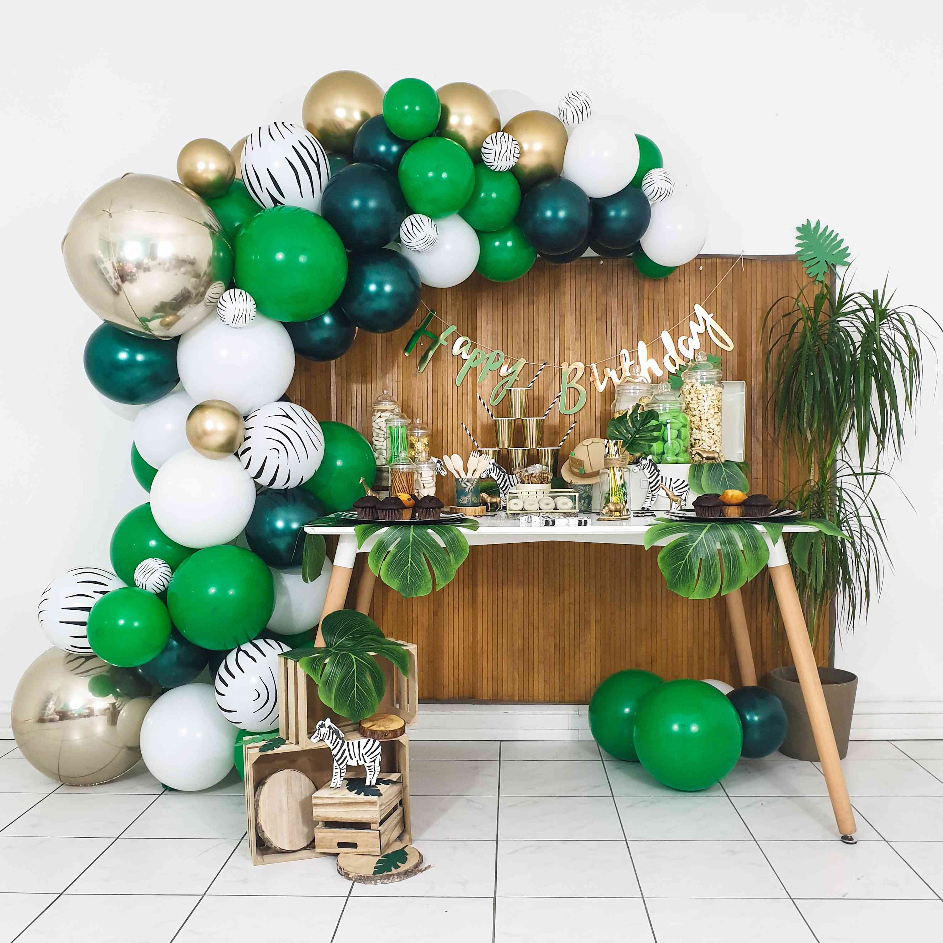Decoration Anniversaire Jungle Party Zebre Noir Blanc Et Vert