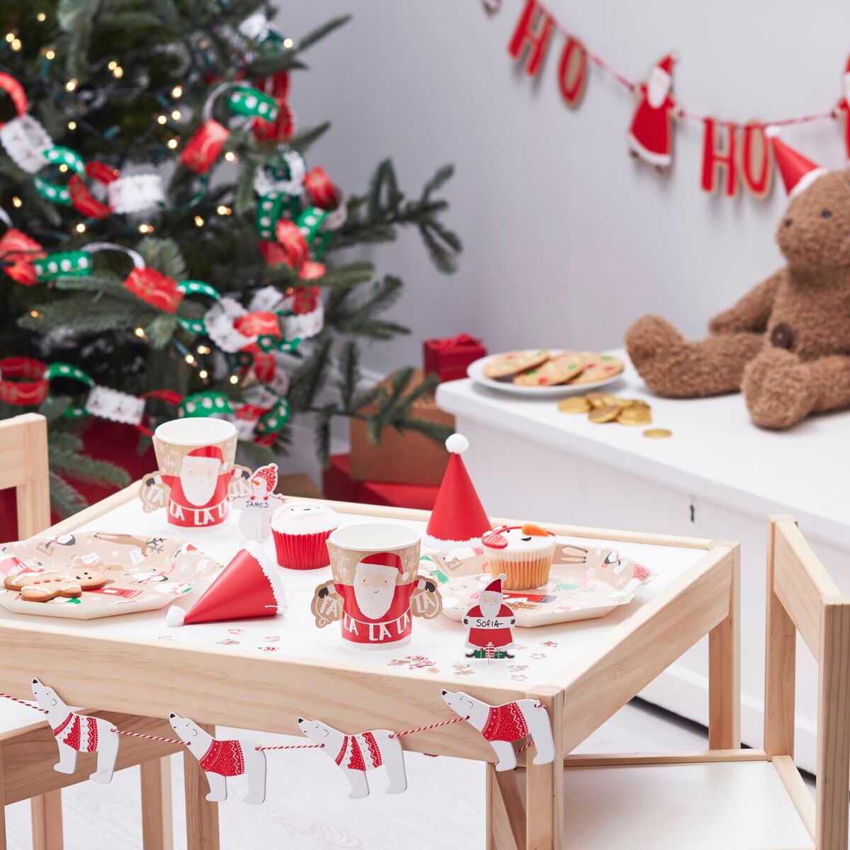 Table De Noel Gouter Pour Les Enfants De Fete De Fin D Annee