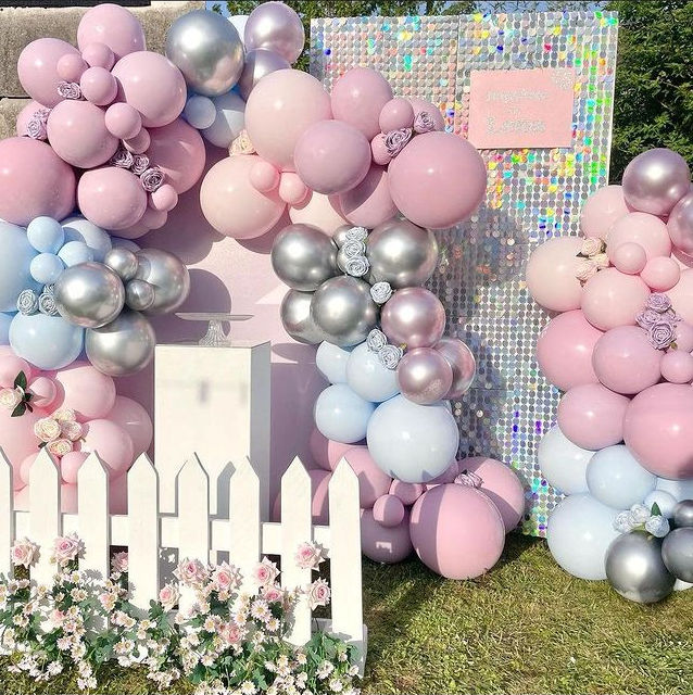 Ouarda de Plumes et Pailletes Ile de France balloon designer décoration événementielle