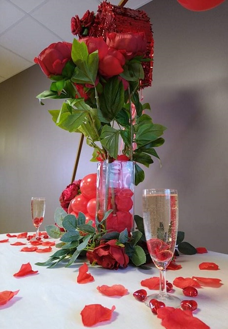 décor-table-saint-valentin-rouge