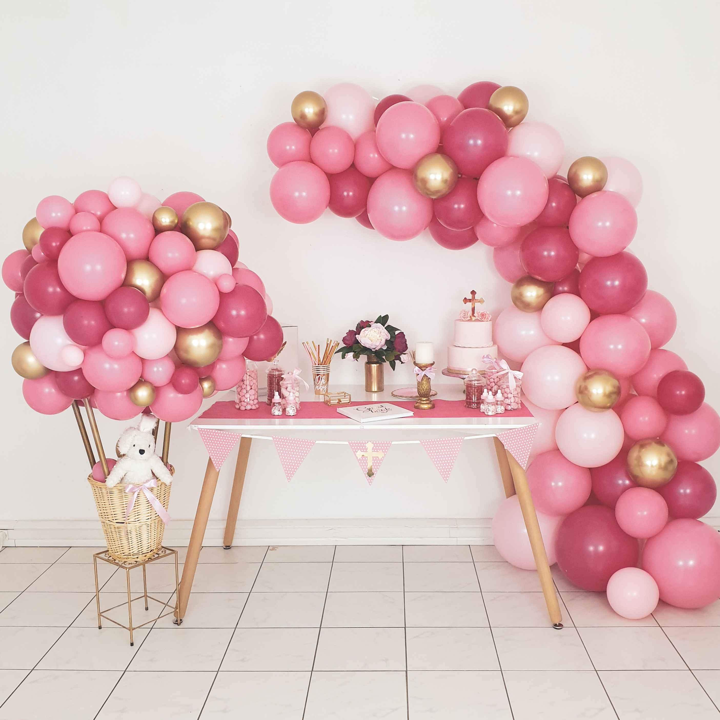 décoration bapteme en rose et doré pour une petite fille