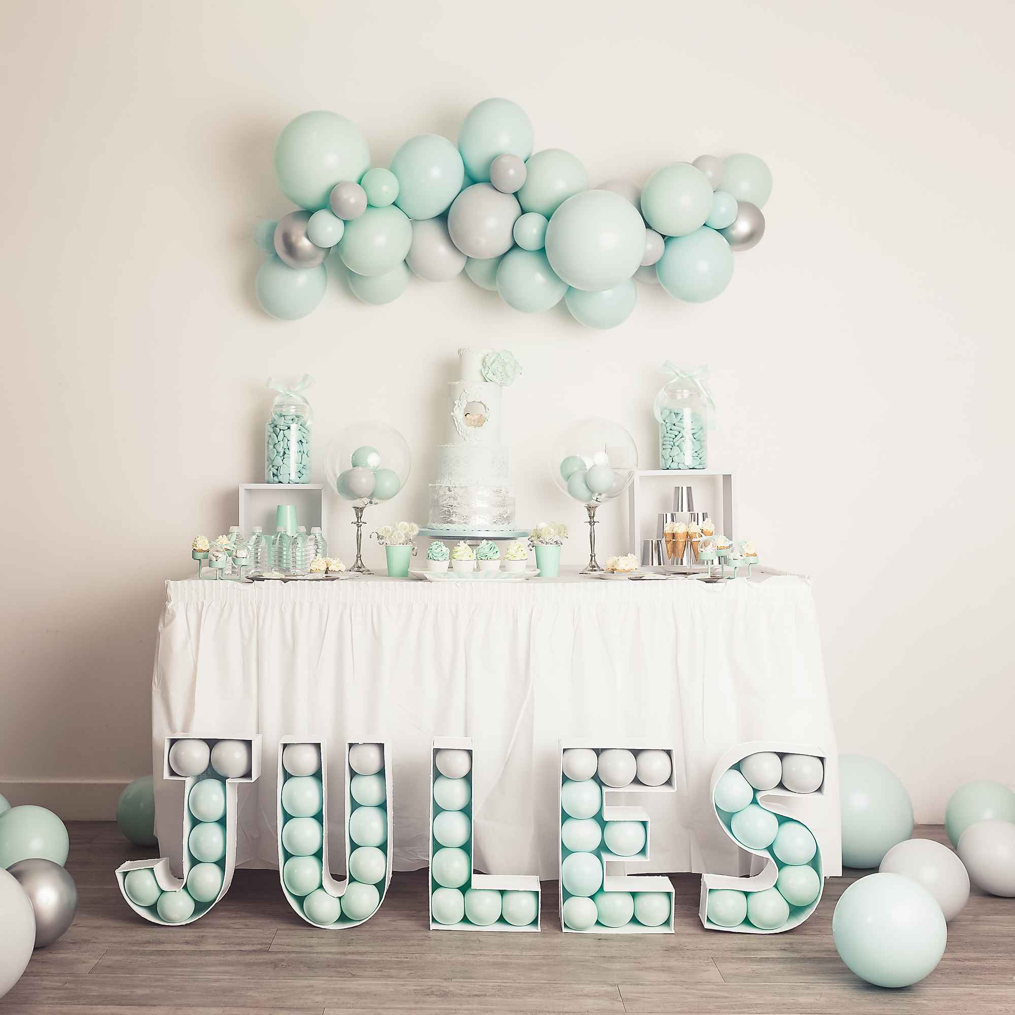 bapteme de jules décoration sweet table pastel