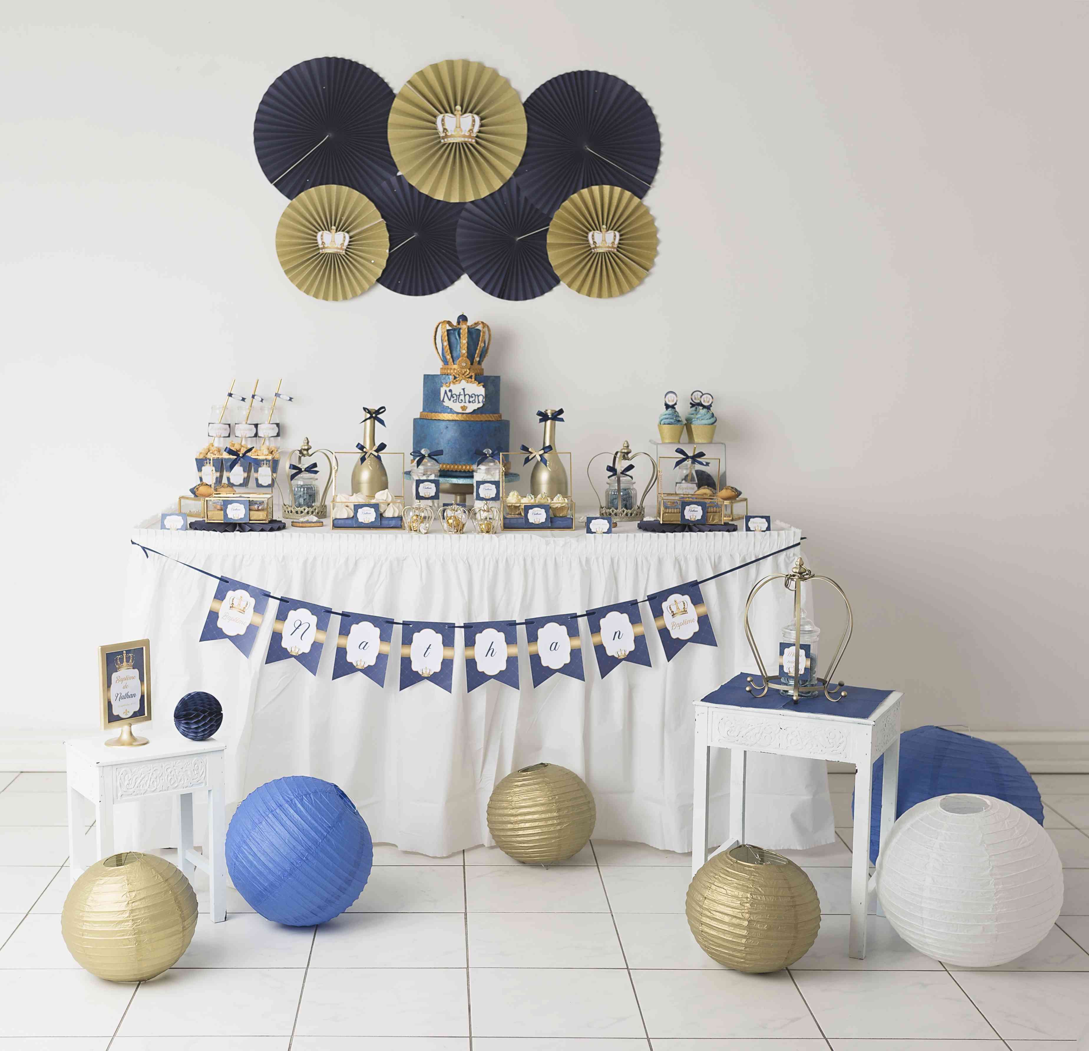 Baptême Royal Thème Princier Bleu Marine Et Doré Pour Nathan