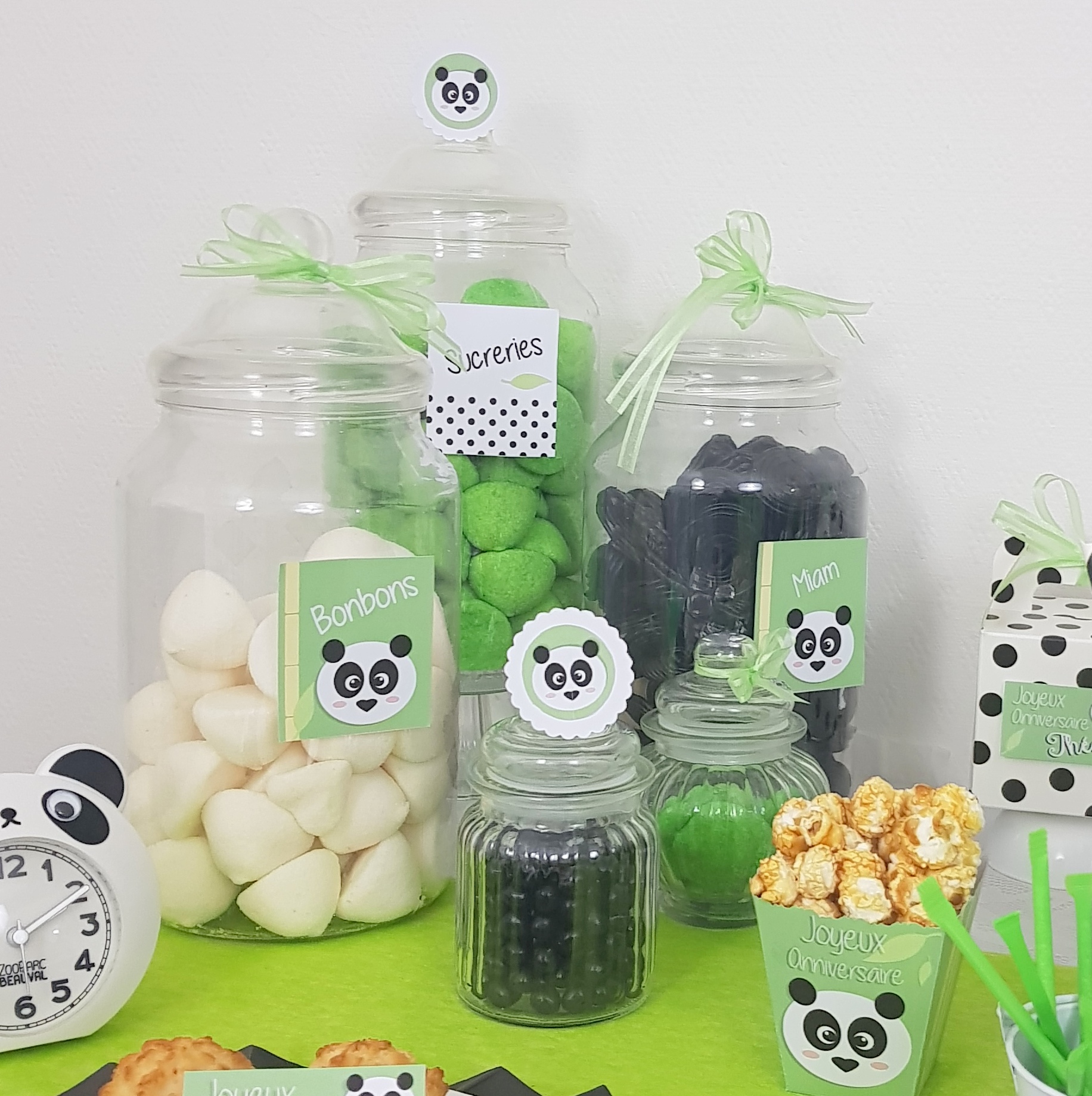 L Anniversaire Panda Pour Les 4 Ans De Thea En Vert Noir Et Blanc Mybbshowershop L Anniversaire Panda Pour Les 4 Ans De Thea En Vert Noir Et Blanc Mybbshowershop