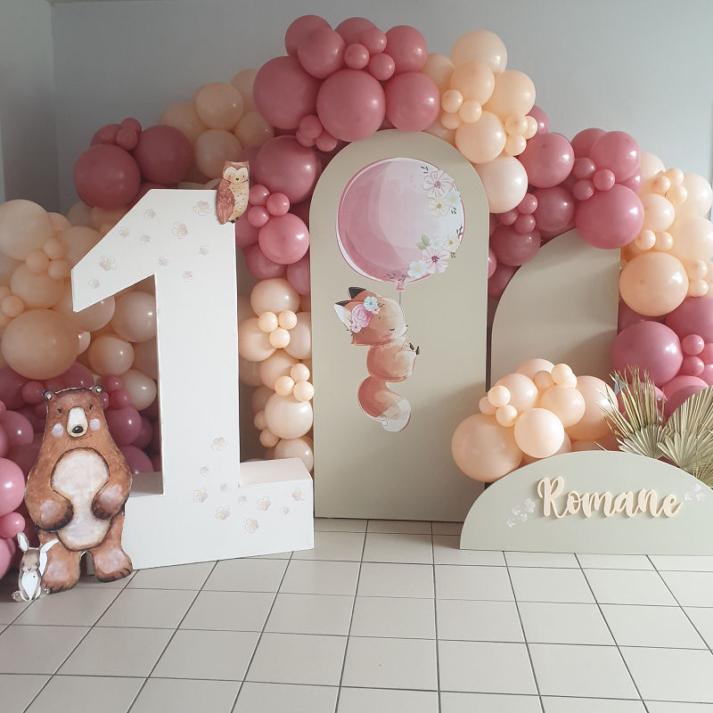 Gwladys ballons organique arche anniversaire décoration