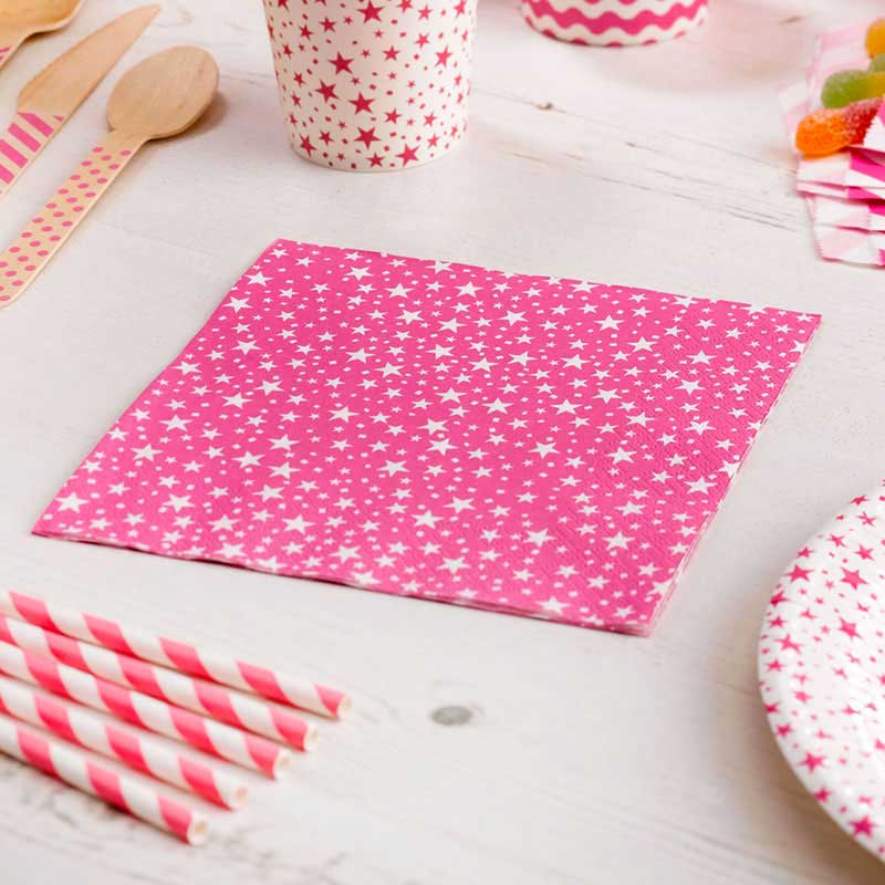 20 serviettes en papier rose et blanc motif étoiles carnaval rose