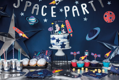 7 idées pour une décoration anniversaire enfant thème Astronaute et Espace