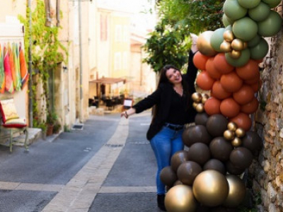 Aurélie, balloon designer dans le Var