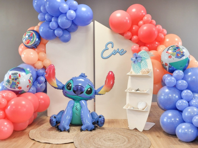 Décor d'anniversaire Stitch Disney : Ballons organiques et idées créatives