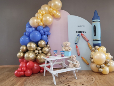 [Saisonnier] Un décor 100 % ballons pour la rentrée des clas